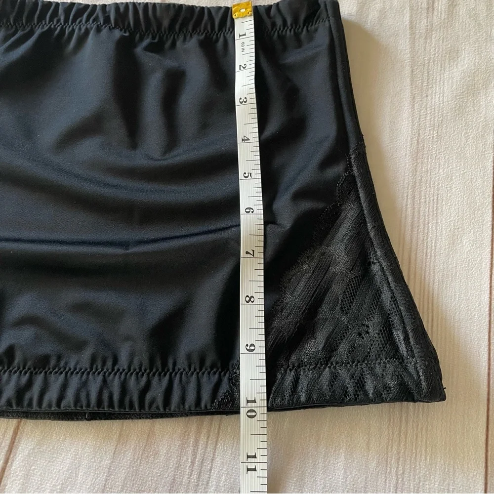 Assets by Spanx Red Hot Label Luxe & Lean Lace Waist Cincher Womens M Black Flaw